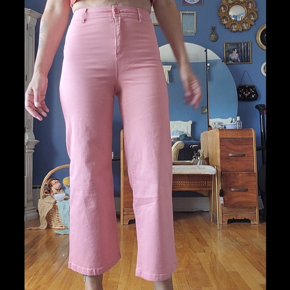 Pink Cropped Pants